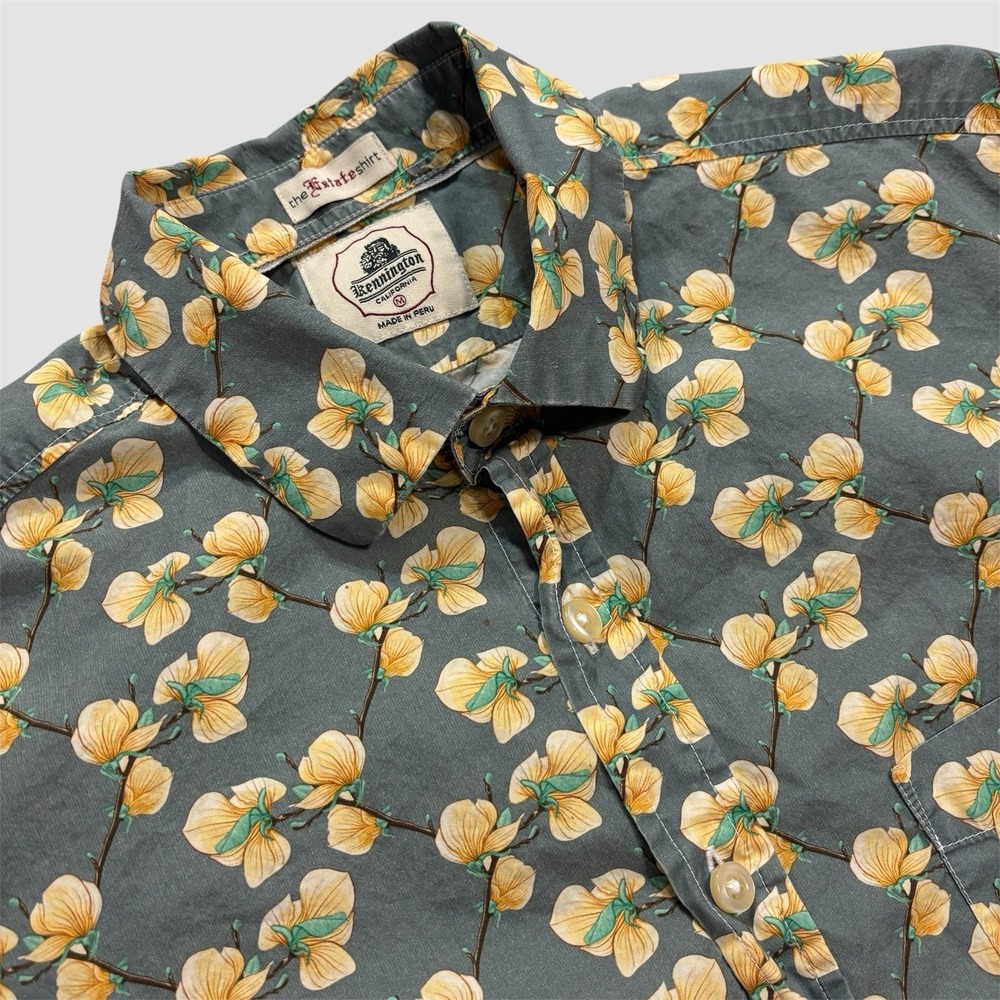 Kennington California Men's M Floral Print Short Sleeve Button Up Coastal Retro